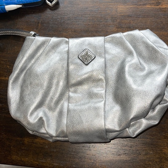 Vera Wang silver evening clutch bag. Excellent condition - Picture 1 of 3